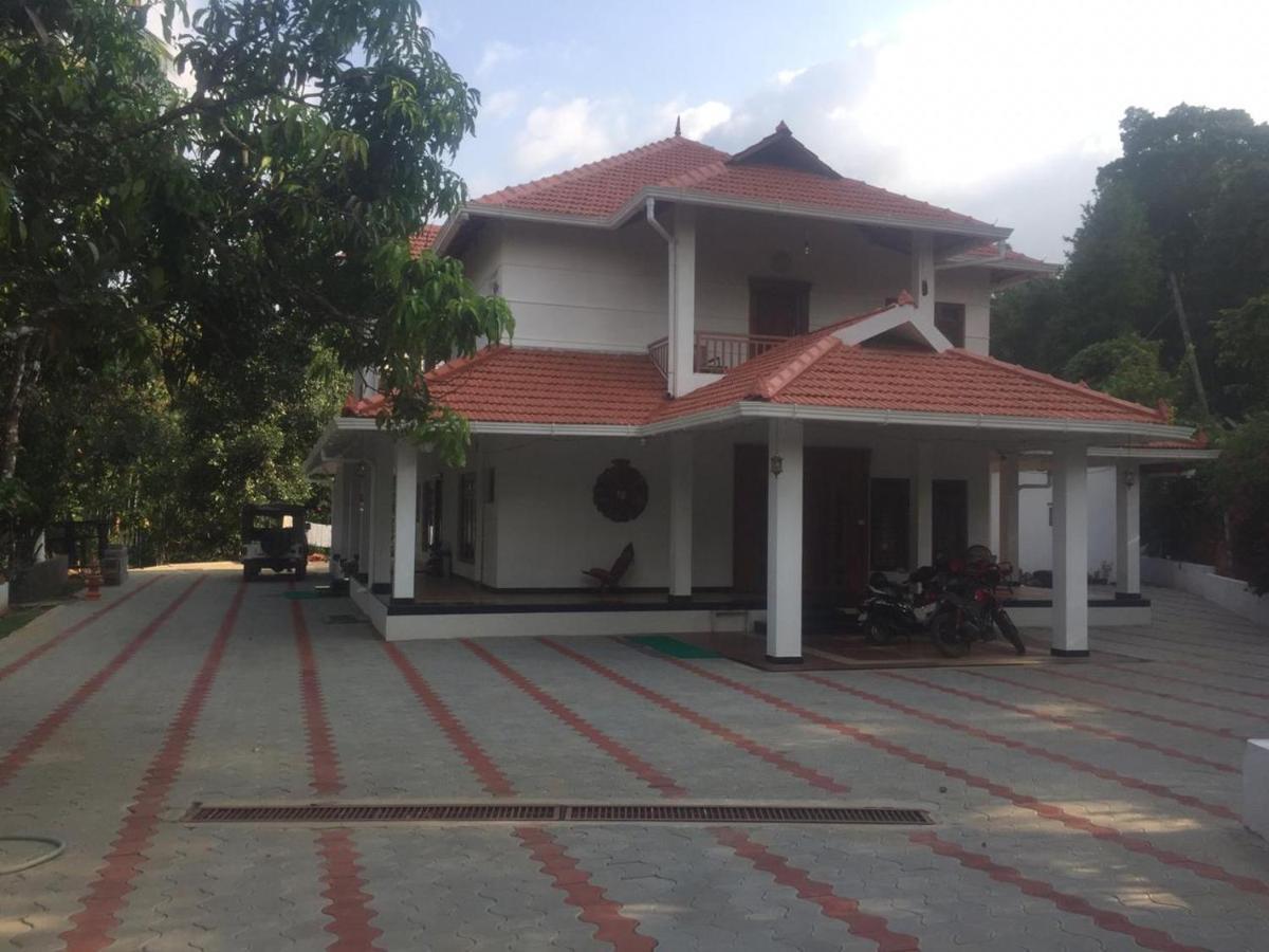 Shilpa Vikas Homestay Madikeri Bagian luar foto